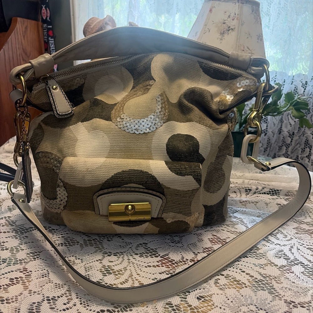 Vintage Coach Kristen Graphic Optic Art Hobo Handbag Khaki Brown Ivory 14860
